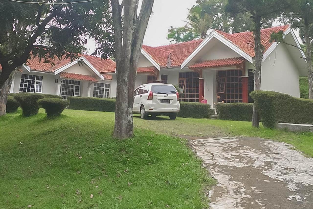 Villa Getsemani Mitra Reddoorz Sangkanurip Extérieur photo